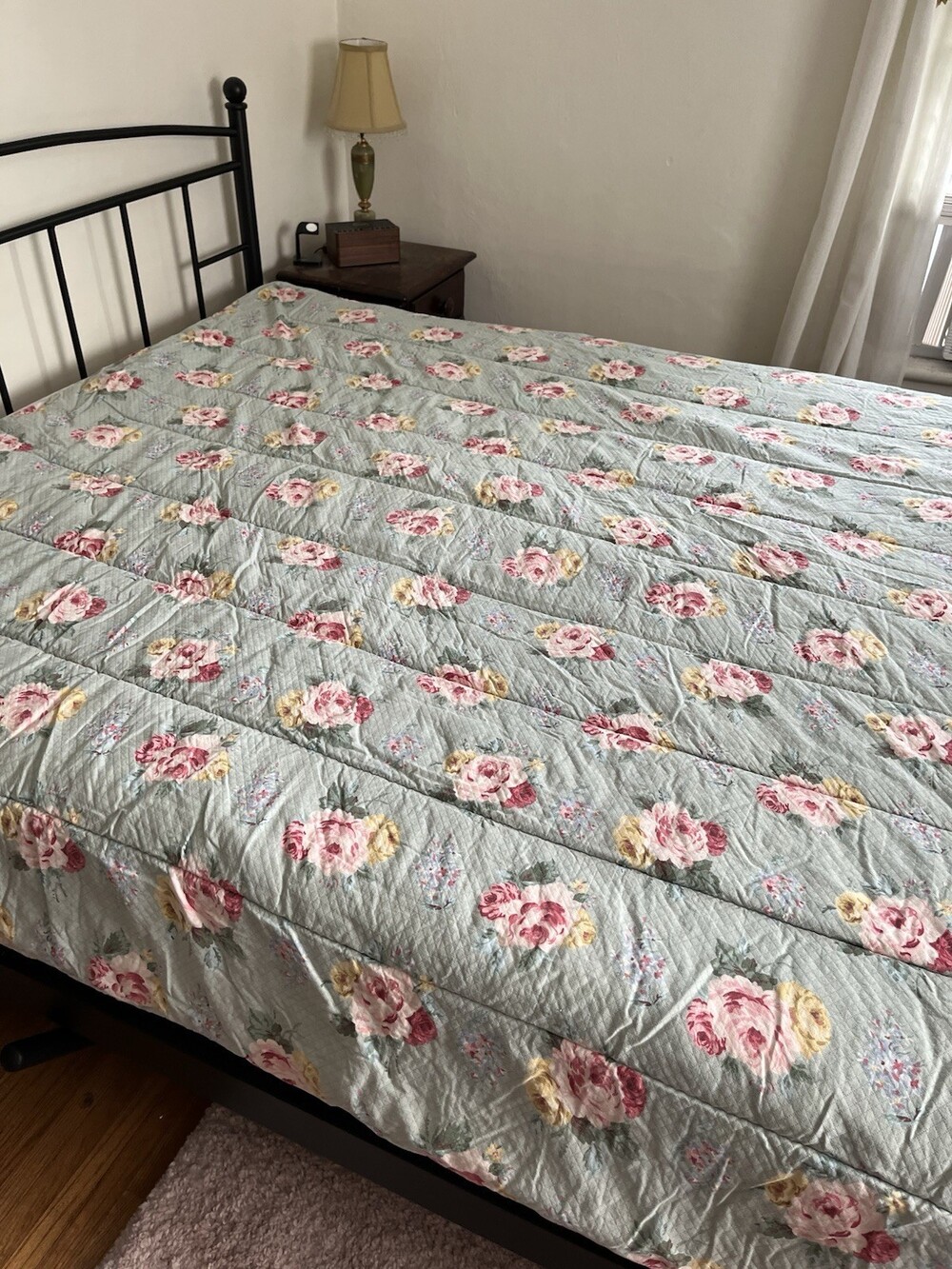 VTG Ralph Lauren Reversible Blue Floral Queen Comforter - Cottage Lane